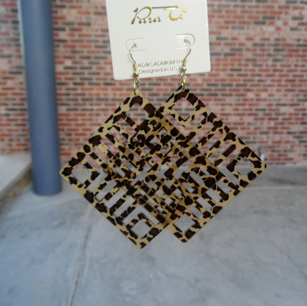 Leopard print earrings - Picture 1 of 2